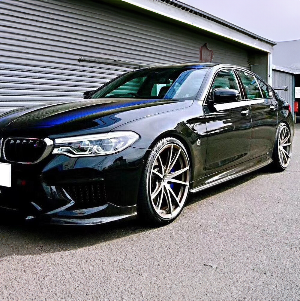 BMW M5 (F90/F90N) Jupes latérales en fibre de carbone style 3D