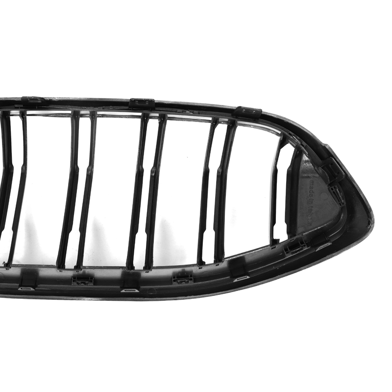 BMW M8 (F91/F92/F93) OEM+ Style Carbon Fibre Front Grilles