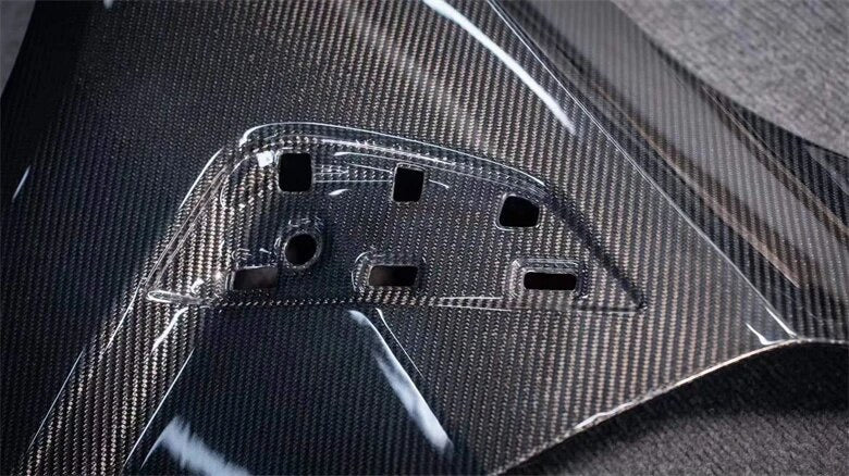 BMW M4 (G82/G83) AE Design Style Carbon Fibre Front Fenders/Wings