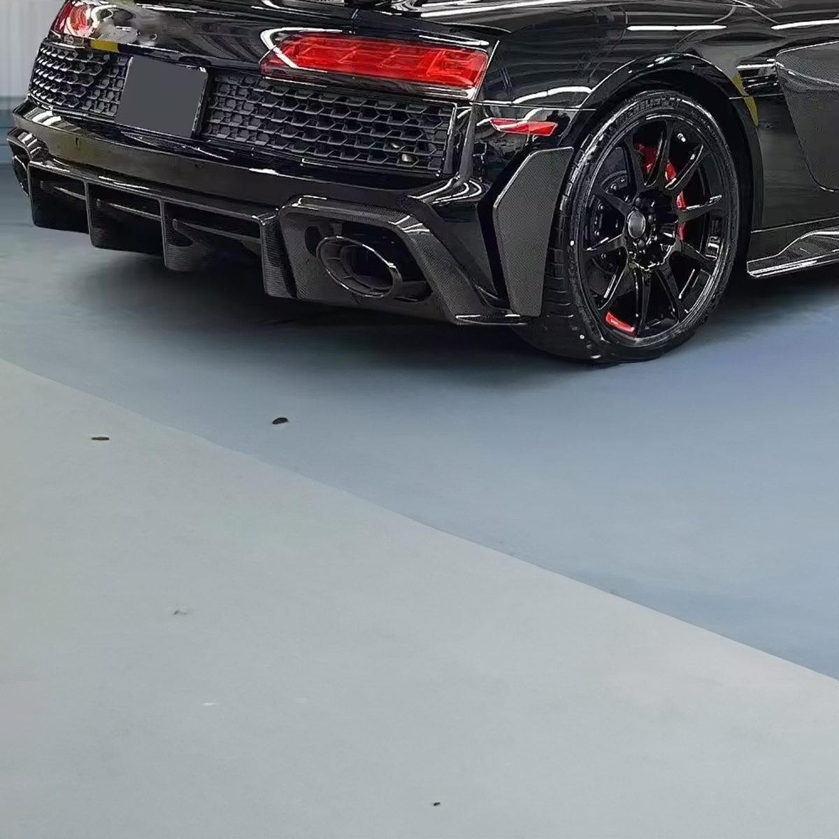 Audi R8 V10 (4S) Audi Performance Style Carbon Fibre Rear Canards