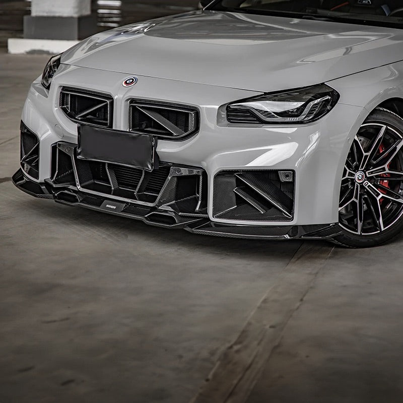 BMW M2 (G87) SOOQOO Style Gen 2. Becquet de lèvre avant en fibre de carbone