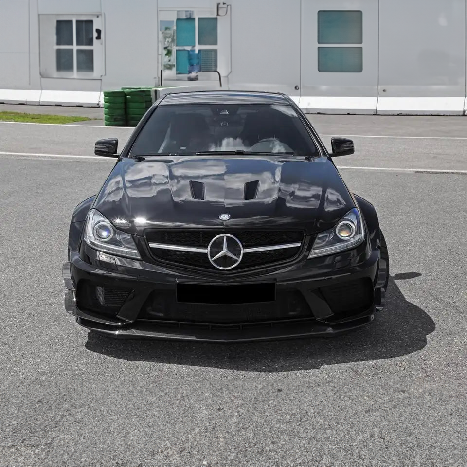 Mercedes Benz C-Class (W204/C204) Black Edition Style Carbon Fibre Hood