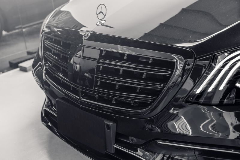 Mercedes S-Class (W222) Maybach Style Front Grille