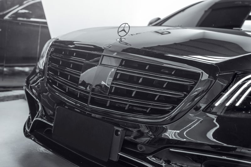 Mercedes S-Class (W222) Maybach Style Front Grille