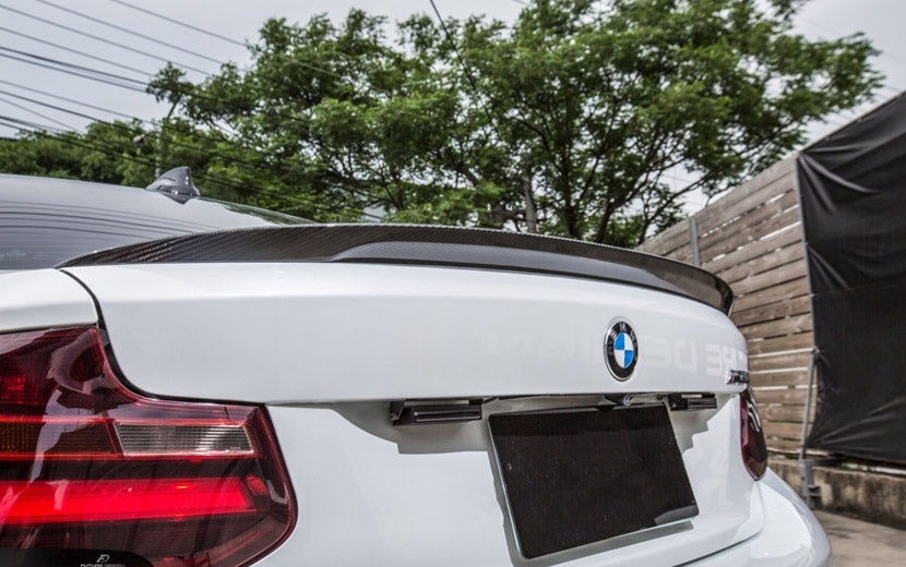 BMW M Performance Style Rear Lip Spoiler is made of high-quality carbon fibre, which is very flexible and has excellent wear resistance. It's created using precision 3D Scanned moulds for great fitment. It is an elegant and efficient look. It also is a stunning, elegant design.