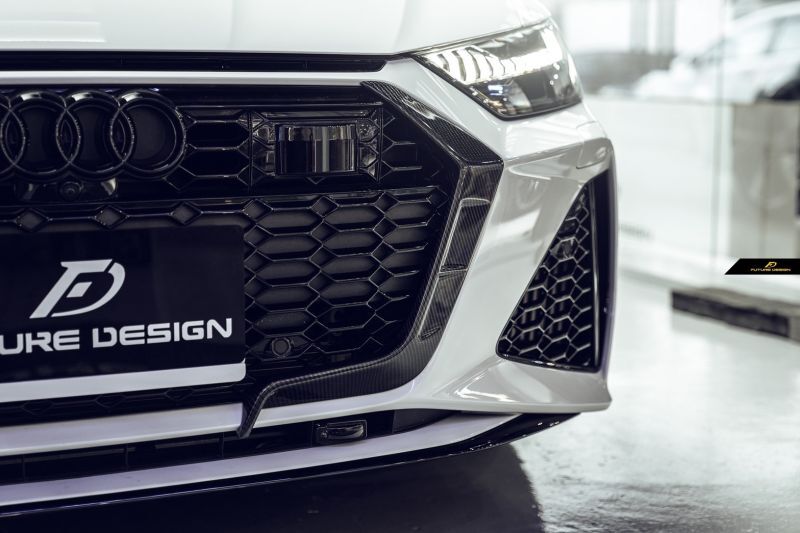 Audi RS6 (C8) Future Design Carbon Fibre Front Grille Surround - Manufactured from Pre-preg carbon fibre and designed to fit the RS6 Avant Models perfectly to transform the front end entirely and pairs perfectly with the Future Design Front Lip Spoiler. 