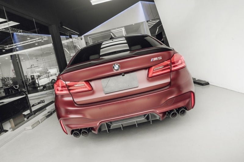 BMW 5 Series/M5 (G30/F90) CS Style Carbon Fibre Rear Trunk Spoiler - Designed in the CS Styling for the M5, This spoiler fits both the standard 5 Series Saloon and M5 Models. Comprised of 2*2 Carbon Fibre Weave which is the OEM Carbon used on this model. Enhance your 5 series or M5 to the peak with this CS Style Carbon Fibre Rear Spoiler.