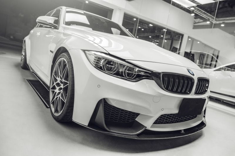 BMW M3/M4 F80/F82/F83 PSM Side Skirt Extensions - Offering a more aggressive look to the side angle of your M3 or M4 BMW with the wider rear side skirt that tapers off towards the front of the side skirt, this product is manufactured from a 2*2 Carbon Fibre Weave that adds stunning detail to the side of your BMW M3 or M4 Model. 