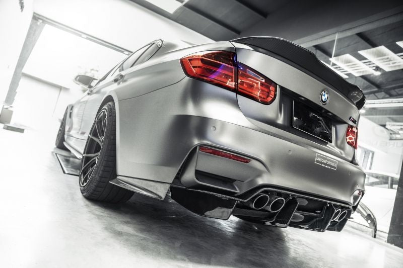 PSM Style Rear Bumper Diffuser is made of using High-Quality 2*2 3K Twill Carbon Fibre With FRP. It is Created using precision moulds from OEM parts for great fitment. It Makes Your Car Unique Designed to give your F80 M3 F82 F83 M4 that extra Flare with our Carbon fibre Rear Diffuser.