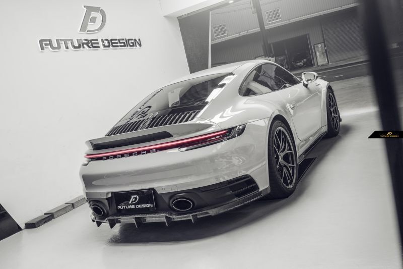 Porsche Carrera (992/911) Diffuseur arrière en fibre de carbone Future Design